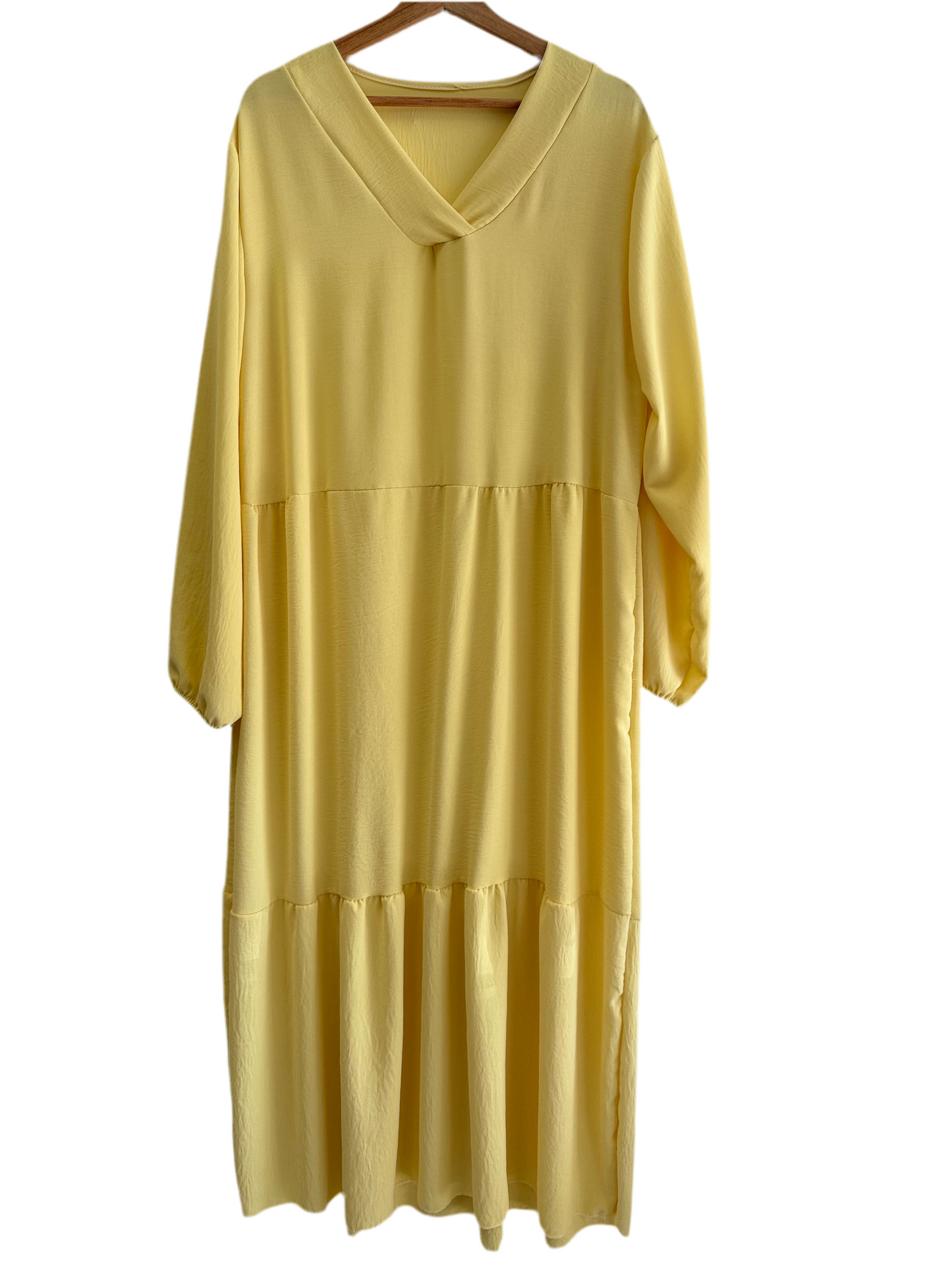 Amira – das leichte V-Kleid