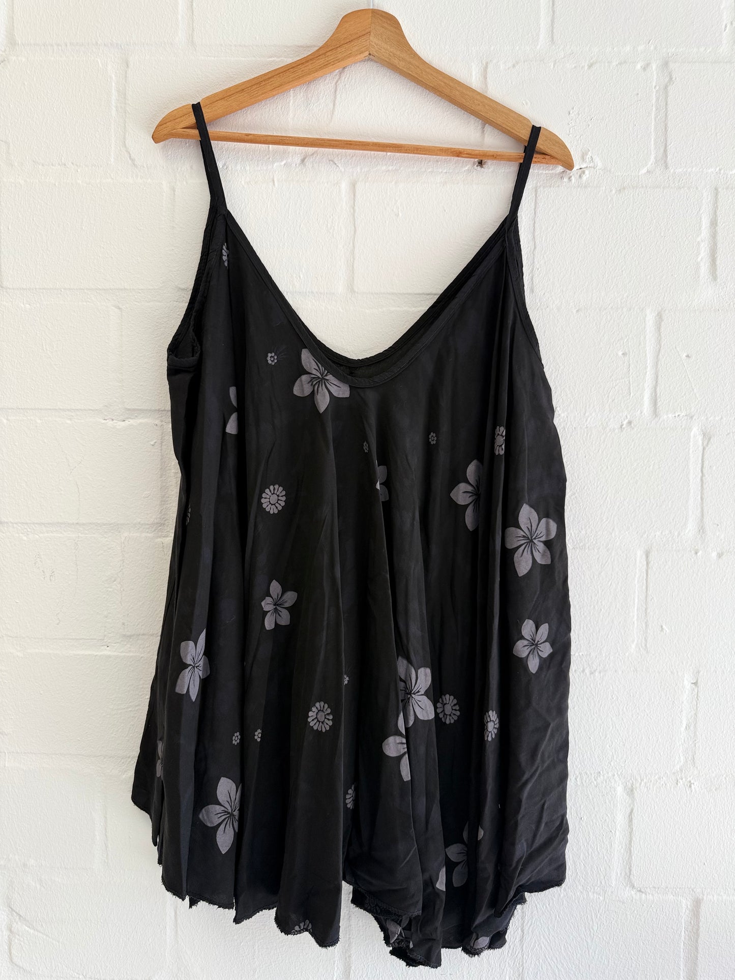 ALOHA – Sommer-Top mit Batikprint