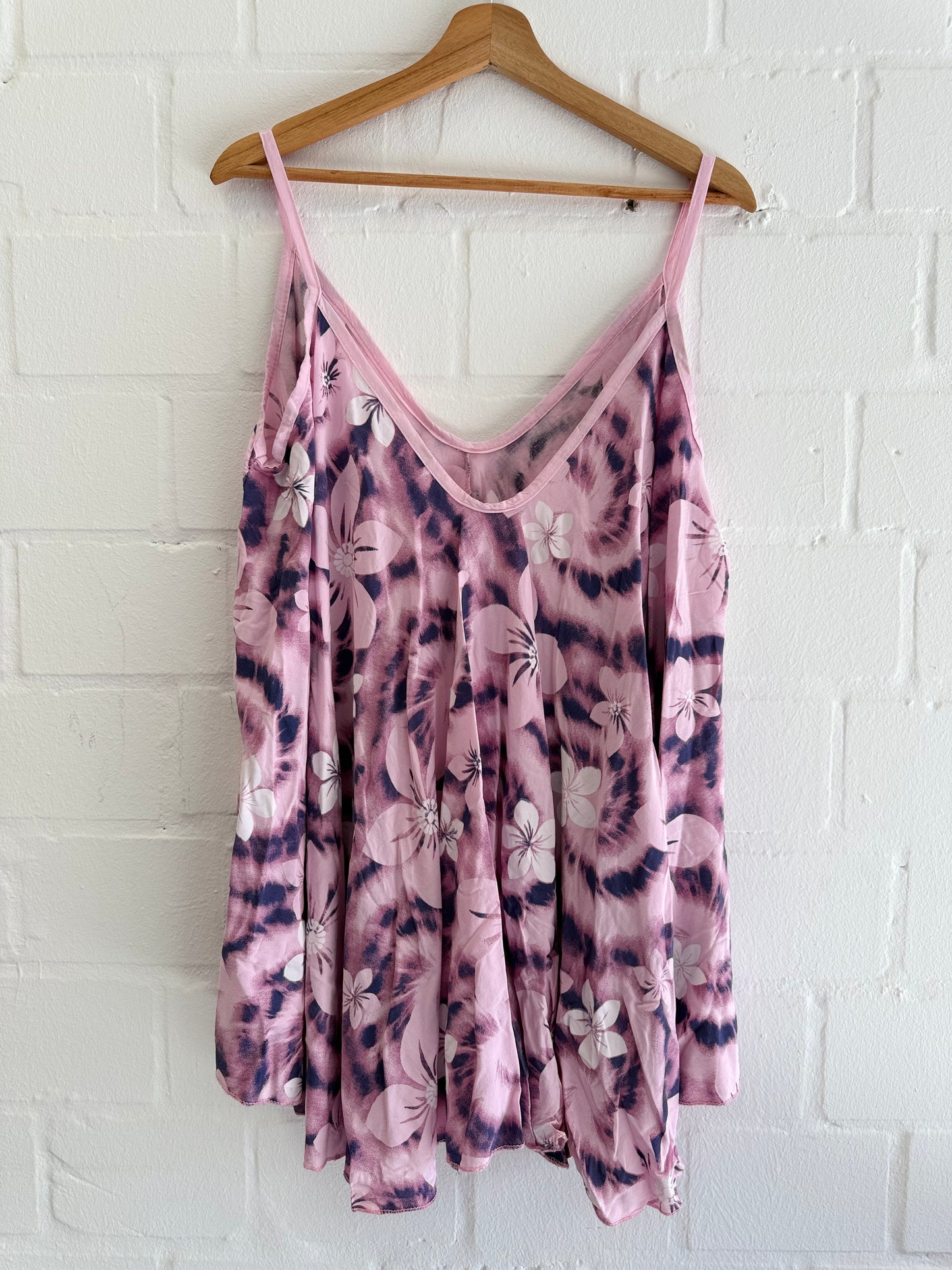 ALOHA – Sommer-Top mit Batikprint