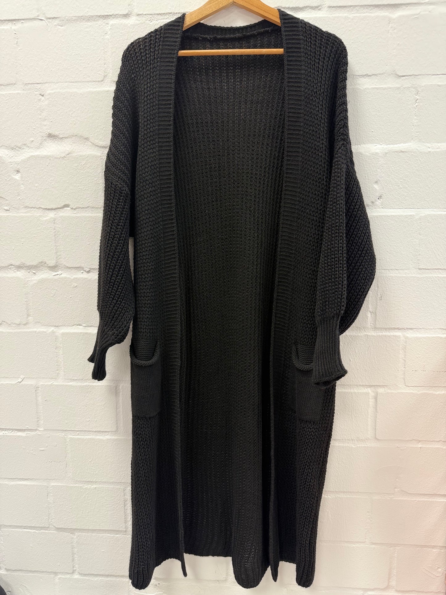 Cardigan Lina – Strickliebe in Oversize